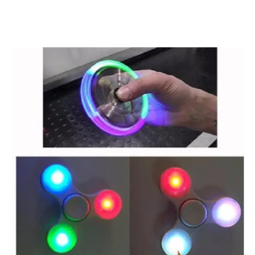 CON QUAY TAM GIÁC 3 CÁNH CÓ LED