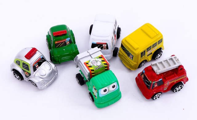 6ô tô nhựa sắc mầu cho bé yêu thỏa sức chơi đùa - 1