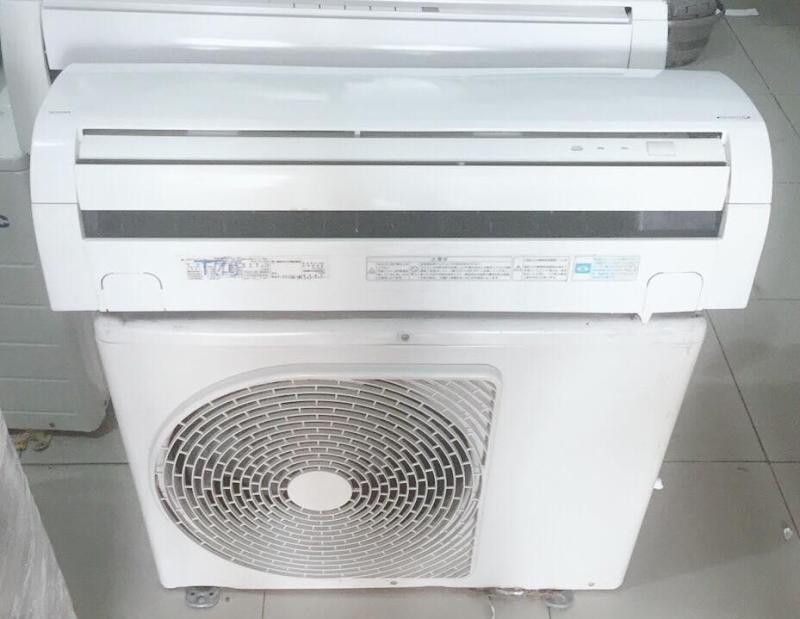 Bảng giá Máy lạnh Toshiba RAS-221UD invreter tiết kiệm điện 1HP