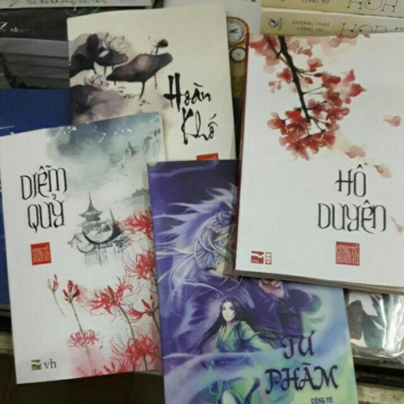 Mua Combo 4 cuốn truyện ngôn Tình.