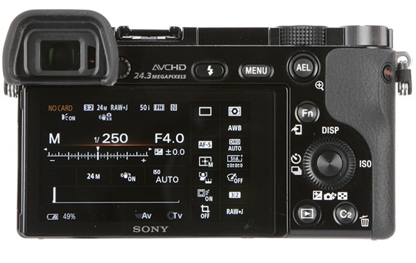 Với chất lượng hình ảnh vượt trội, khả năng chụp thiếu sáng rất tốt cùng thiết kế nhỏ gọn quen thuộc, Sony A6000 hoàn toàn xứng đáng là sản phẩm kế thừa của chiếc NEX-6.