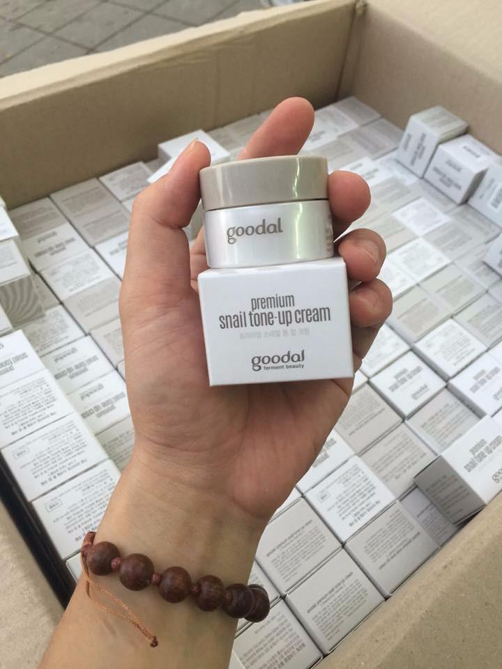 Kem dưỡng ốc sên Mini Goodal Premium Snail Tone-Up Cream 10ml
