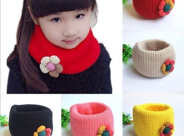 Khăn ống len hình hoa cho bé gái