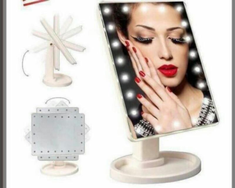 Gương trang điểm có đèn led 16 bóng cảm ứng để bàn (phiên bản mới, sáng hơn loại 22 bóng)
