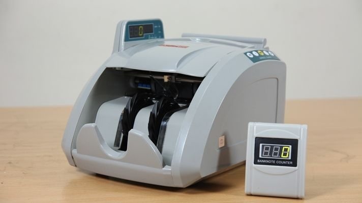Máy đếm tiền thông minh phát hiện tiền siêu giả Silicon MC-8600