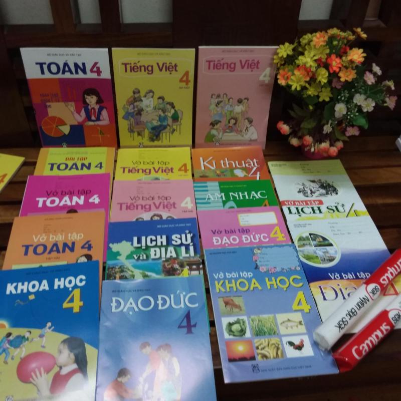 Mua Bộ sách giáo khoa lớp 4 ( sách + bài tập gồm 19 cuốn + 2 tập bọc sách giáo khoa )