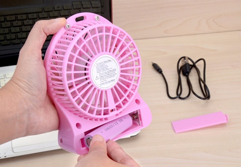 Quạt điều hòa Quạt mini fan xài pin sạc tích điện có đèn 2