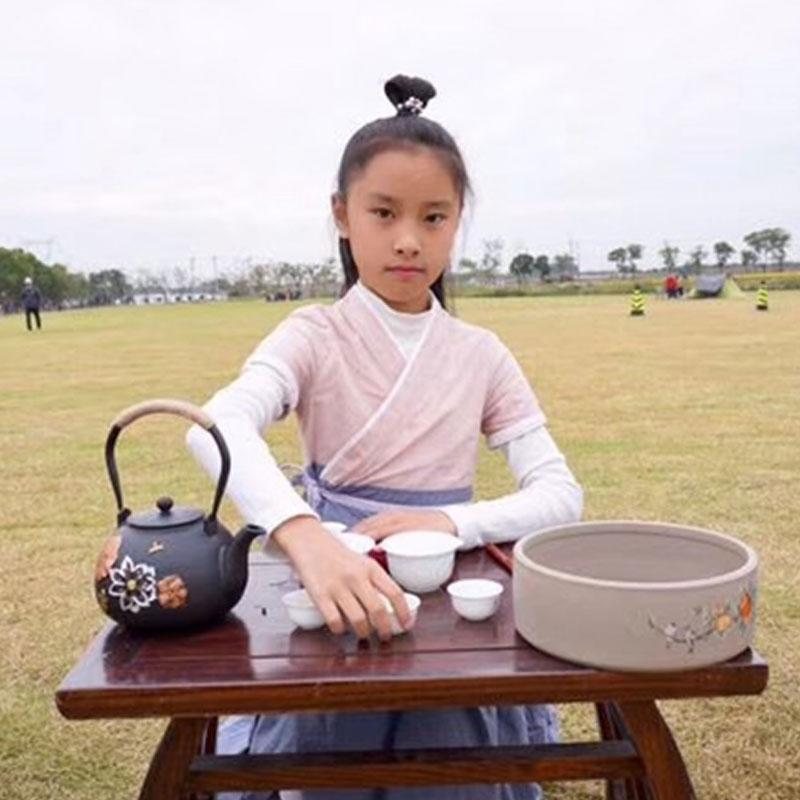 BINH-TRA-1.2L-PHONG-CACH-NHAT-BAN-6.jpg