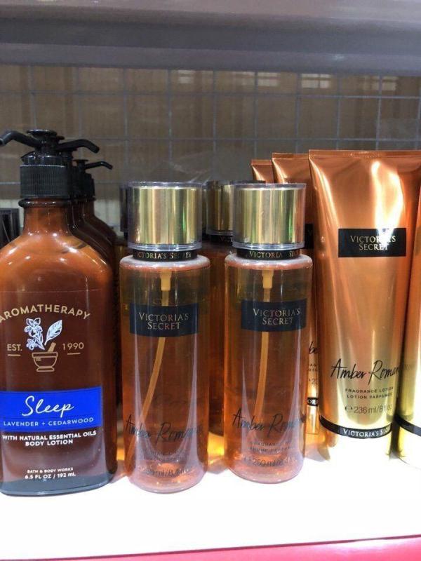 Xịt thơm body Amber Romance
