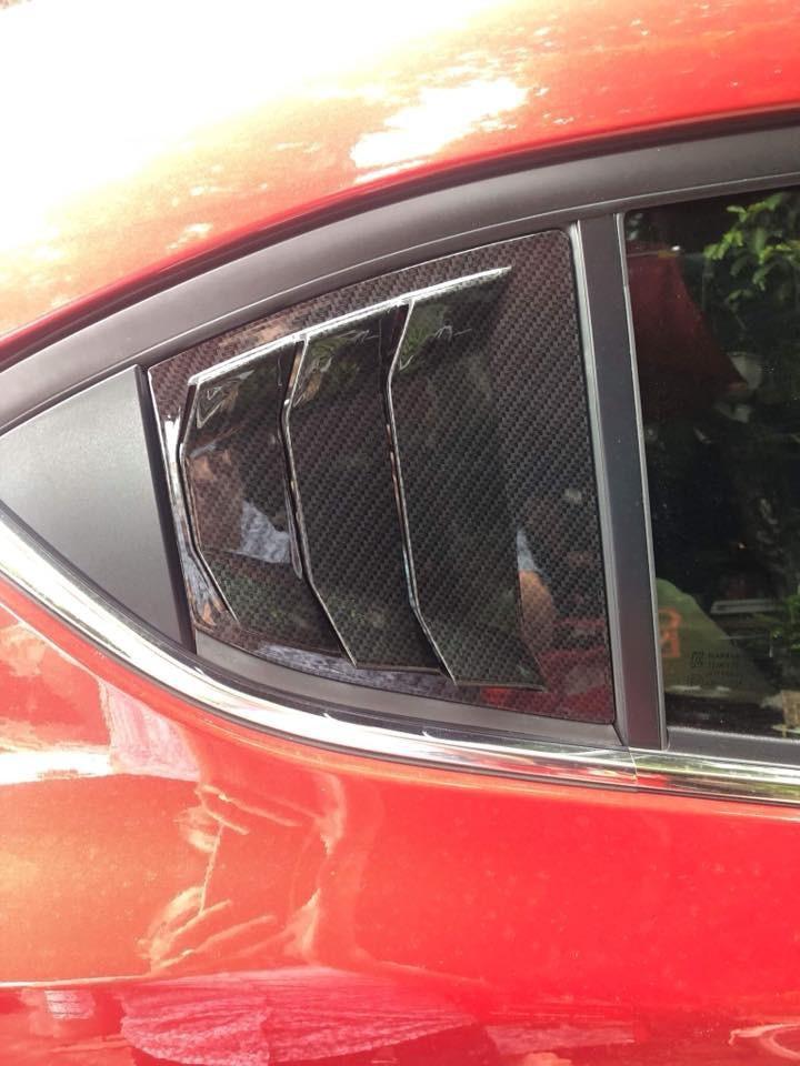 Cánh gió Mazda3 dáng thể thao cực độc 1