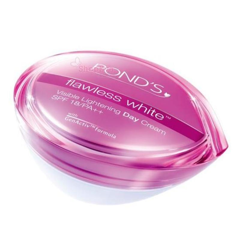 Kem dưỡng trắng da pond’s cao cấp ban ngày