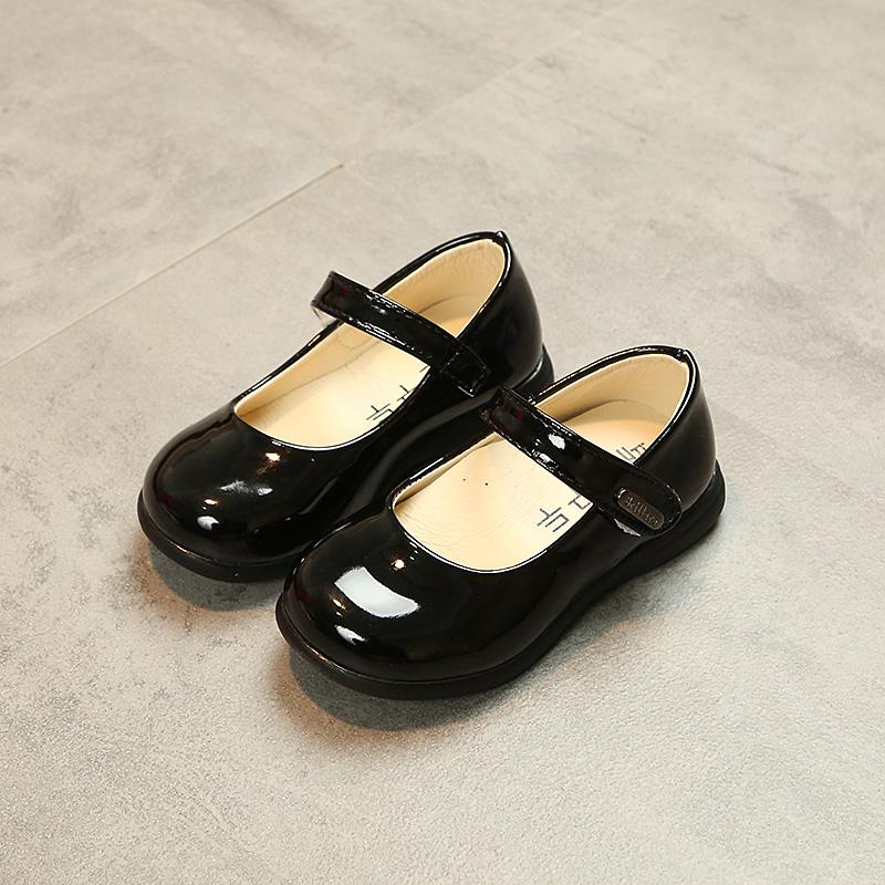 Anak prempuan sepatu putri 2019 model baru musim semi anak-anak Kulit paten sepatu kulit kecil Anak Balita dan Diatas Balita Sepatu siswa sepatu dansa sepatu lapisan tunggal pasang