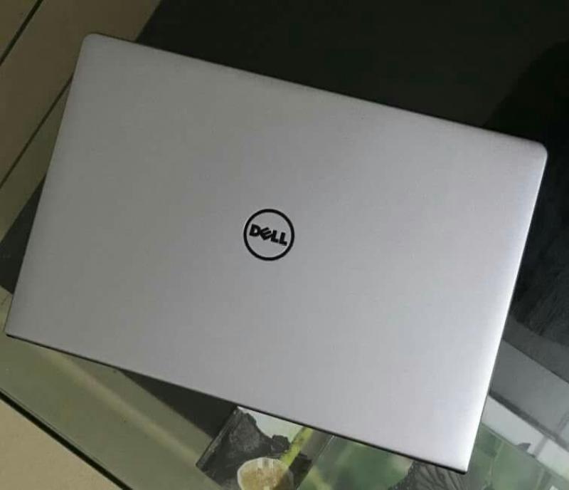 Laptop delll insprion 15 5555