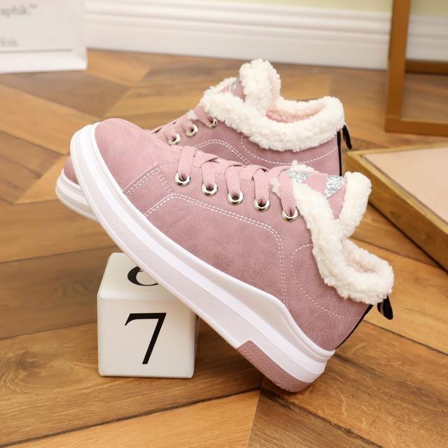 Sepatu Olahraga Wanita Remaja 2