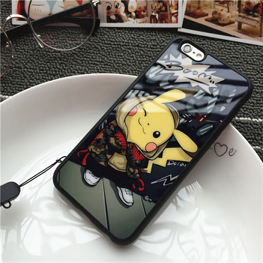 Bạn là fan của Pokemon và yêu thích Pikachu? Bạn sẽ thích ngay ốp in hình Pikachu cho điện thoại của mình. Với chất liệu chất lượng cao và hình ảnh sắc nét, ốp Pikachu sẽ giúp cho chiếc điện thoại của bạn thêm phần đáng yêu và nổi bật.
