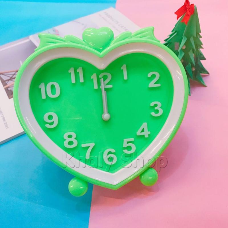 Nơi bán Đồng hồ báo thức hình trái tim màu xanh lá trắng dành cho bạn gái - DHBTTIM - (15.5x15x4.5cm)