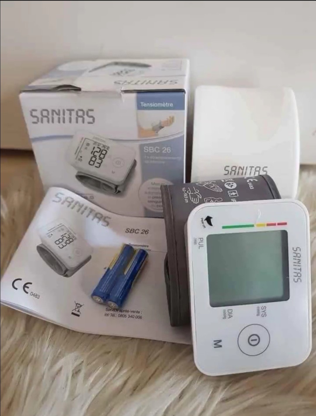 Sanitas SBC 26 Máy đo huyết áp cổ tay