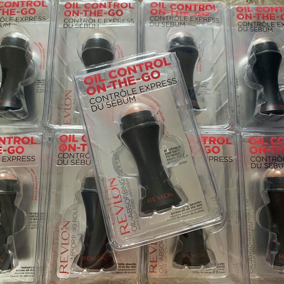 Thanh lăn thấm dầu cây lăn hút dầu làm từ đá núi lửa giấy thầm dầu thấm hút dầu thừa trên da mặt Revlon Oil