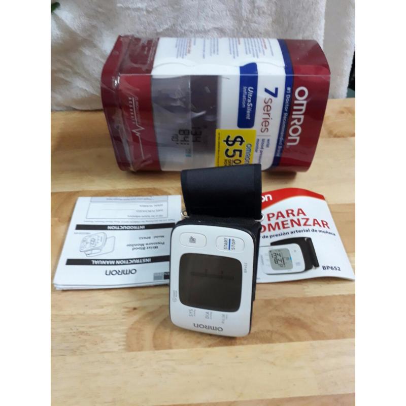 Nơi bán Máy Đo Huyết Áp OMRON- HEM-652
