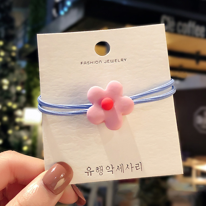 Bộ sản phẩm : 5 buộc tócChất dai bền, co dãn hiệu quả caoSize trung dễ sử dụngShop giao mẫu ngẫu nhiên nhiều mẫu cho khách