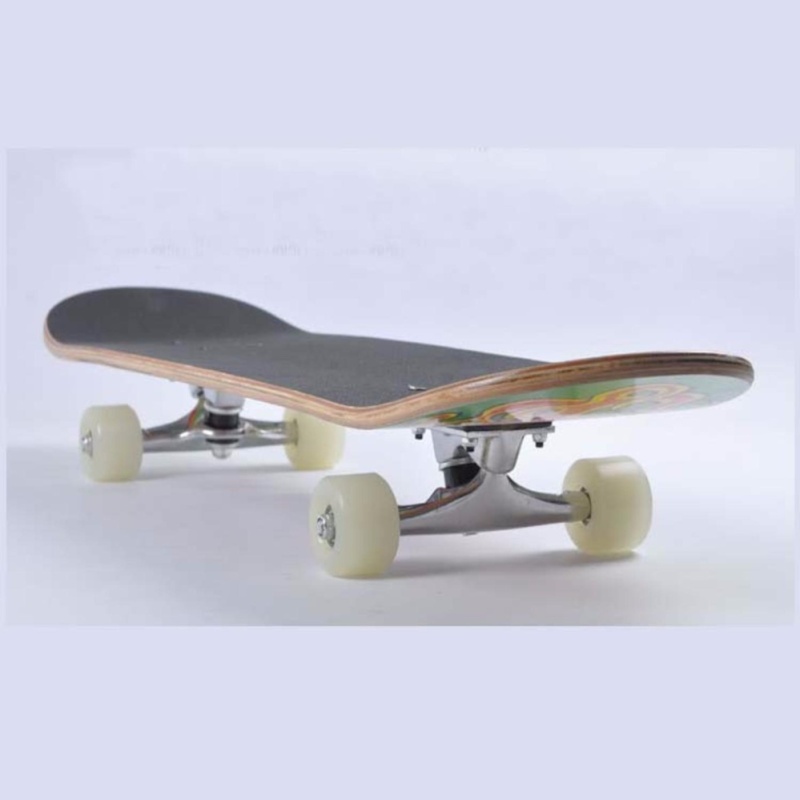Giá bán Ván trượt thể thao cao cấp Skateboard cỡ lớn bánh cao su đục