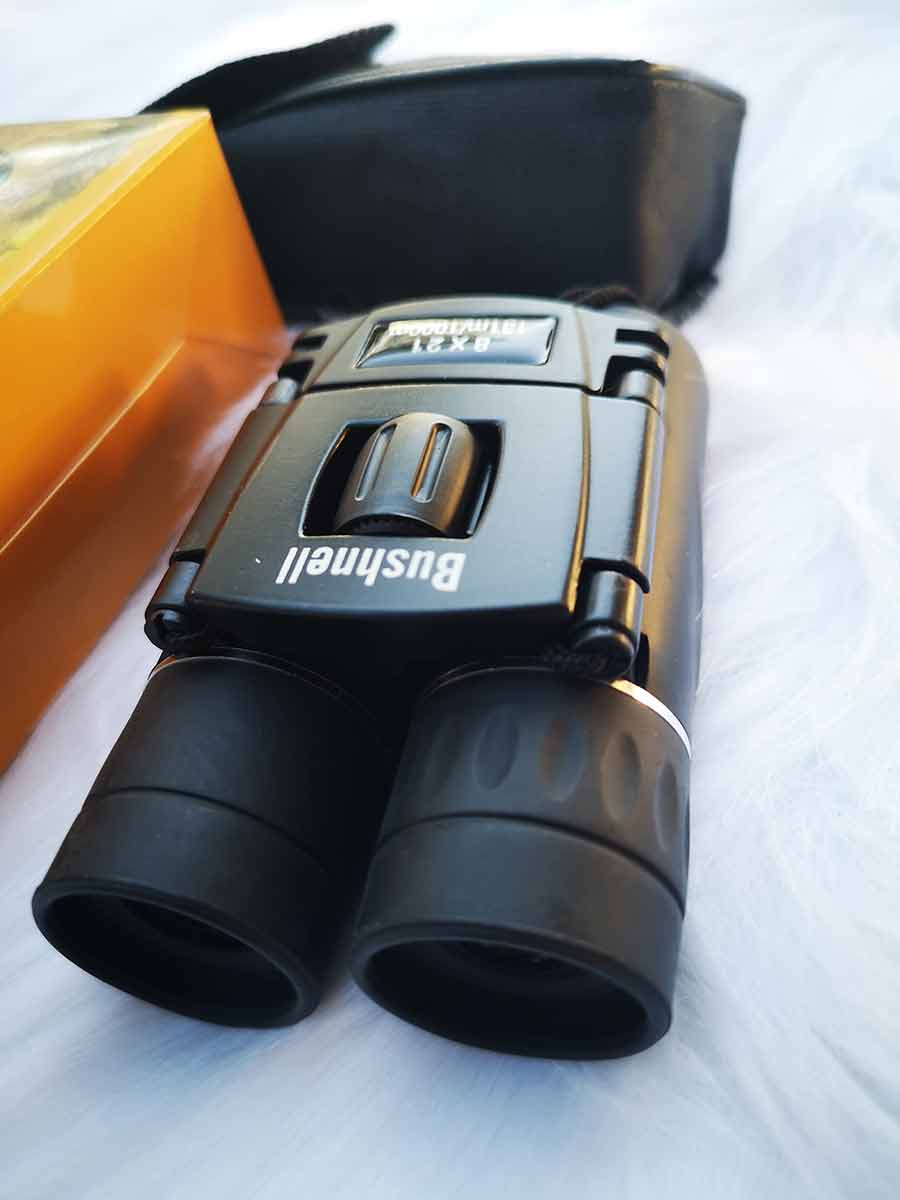 Ống Nhòm Mini Bushnell 8x21 - ☑ Thích hợp : Sử dụng ống kính bk4 rất trong có độ mở rộng - ☑ Tầm quan sát lên đến 1000m - ☑ Cơ chế điều chỉnh linh hoạt cho phép lấy nét nhanh chóng. - ☑ Độ sáng cao lấy sáng trong điều kiện ánh sáng yếu. - ☑ Cơ chế điều chỉnh linh hoạt cho phép lấy nét nhanh chóng. - ☑ Thiết kế gọn gàng, được bọc vỏ cao su chịu lực giúp chống va đập, rơi, độ bền tuyệt đối------------------------------------------------------------------------------------------- Thông Số- ☑ Kích Thước : độ dài …12cm…. Độ rộng…8cm…….. ☑ Độ phóng Đại : 8x21 lần☑ Hãng sản xuất : bushnell------------------------------------------------------------------------------------------Trọn Bộ Sản Phẩm Gồm- ☑ Ống nhòm - ☑ Hộp Đựng - ☑ Giấy Hướng dẩn sử dụng - ☑ Khăn lau - ☑ giấy bảo hành