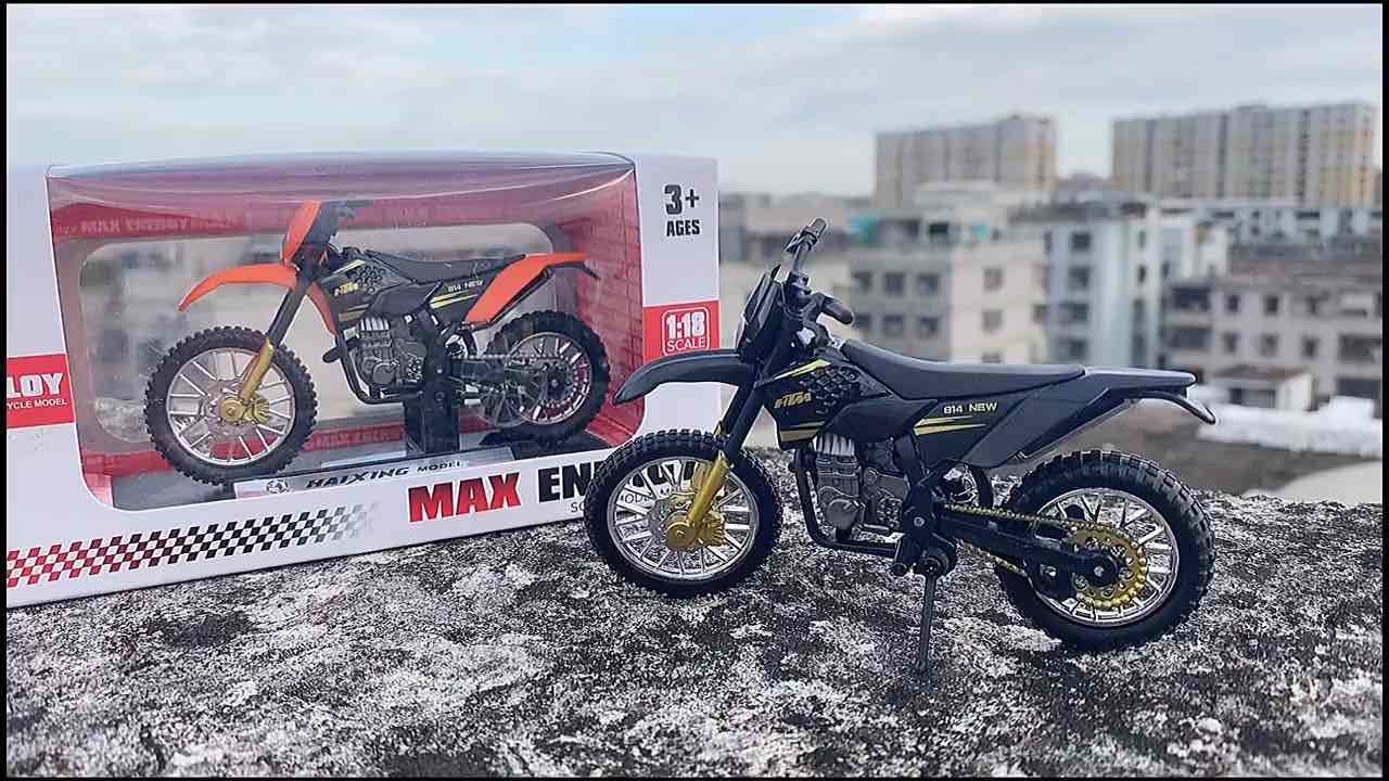 Xe cào cào mô hình KTM 450  tặng kèm đế  Lazadavn