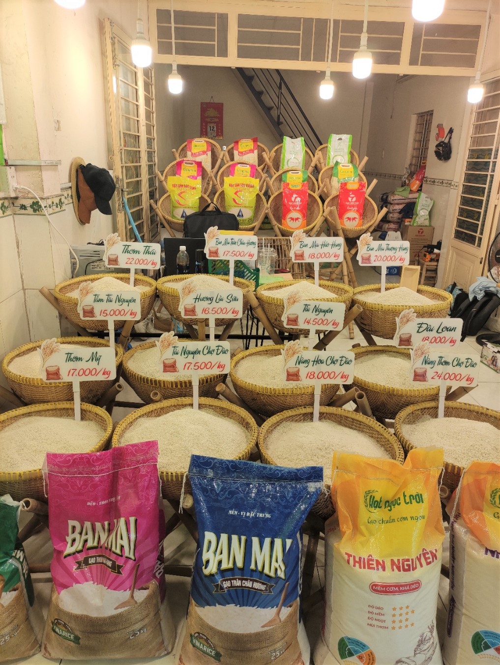 Nếp cái hoa vàng Vinarice túi 2 kg, dùng để nấu xôi, gói bánh