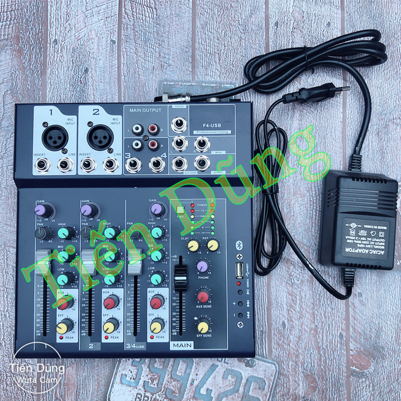 Combo mic thu âm bm900 bàn mixer f4 bluetooth chân đế dây livestream chế zắc