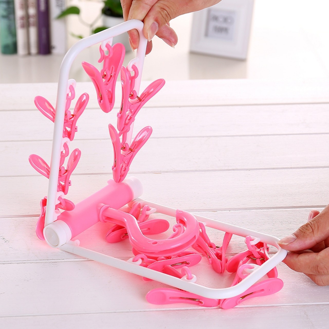 Móc Nhựa Chùm 12 Kẹp Phơi Đồ Thông Minh Xoay 360 độ, Gấp Gọn,Chống Gió, Phơi Đồ Cho Trẻ Nhỏ, Quần Áo, Vớ, Tất, Đồ Lót