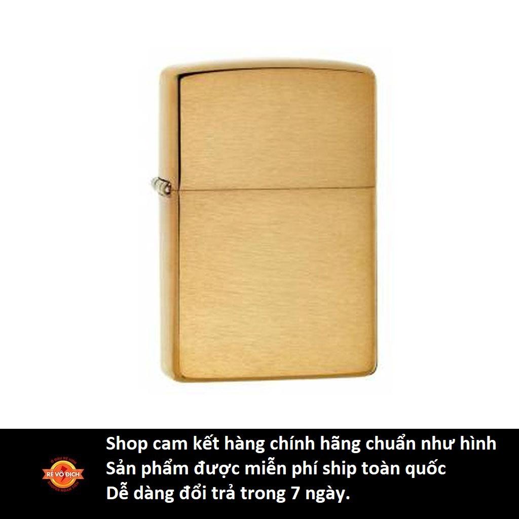 Gian hàng chính hãng Bật Lửa Zippo Gold Plated Genuine Mỹ B-17 Mỹ Hãng sản xuất: Zippo Xuất xứ: sản xuất tại Mỹ Zippo tặng kèm bấc đá đi kèm Chất liệu vỏ: đồng thau phủ chrome Tình trạng: mới 100%, nguyên seal tem đỏ Sản phẩm kèm hộp có mã vạch kiểm tra hàng chính hãng 14 ngày đổi trả nếu không vừa ý Bảo hành chính hãng trọn đời