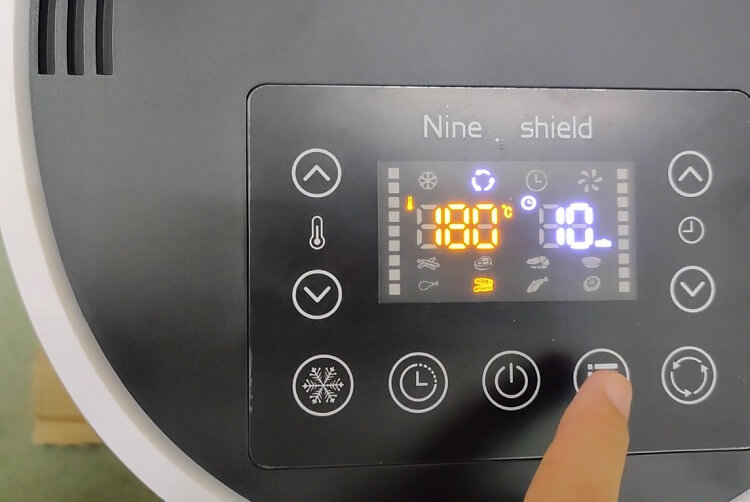 Sử dụng nồi chiên không dầu Nine Shield
