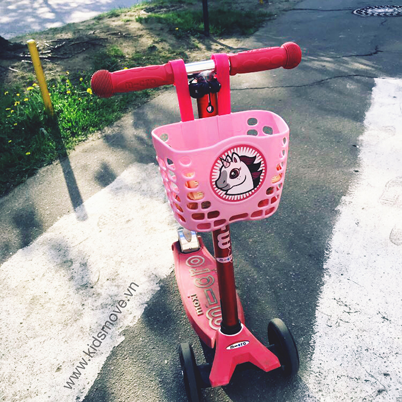 Phụ kiện giỏ xe đạp scooter cho bé hoạt hình dễ thương chất liệu ABS
