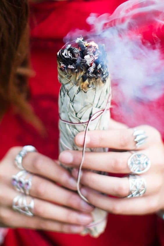 Bó lá mix lá xô thơm trắng và cây thánhin White Sage + Yerba Santa Smudge Incense 3-4in Bundle